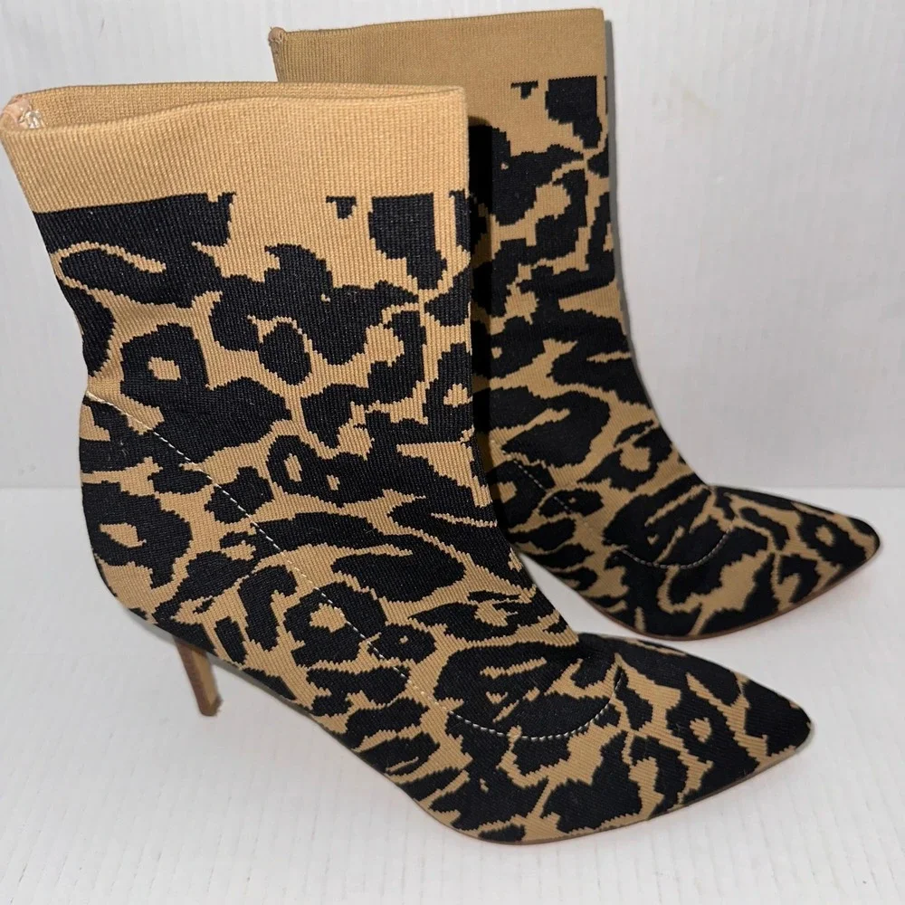 Louise et Cie Silvya Leopard‎ Print Sock Booties 8M Knit Pointed Toe Stiletto